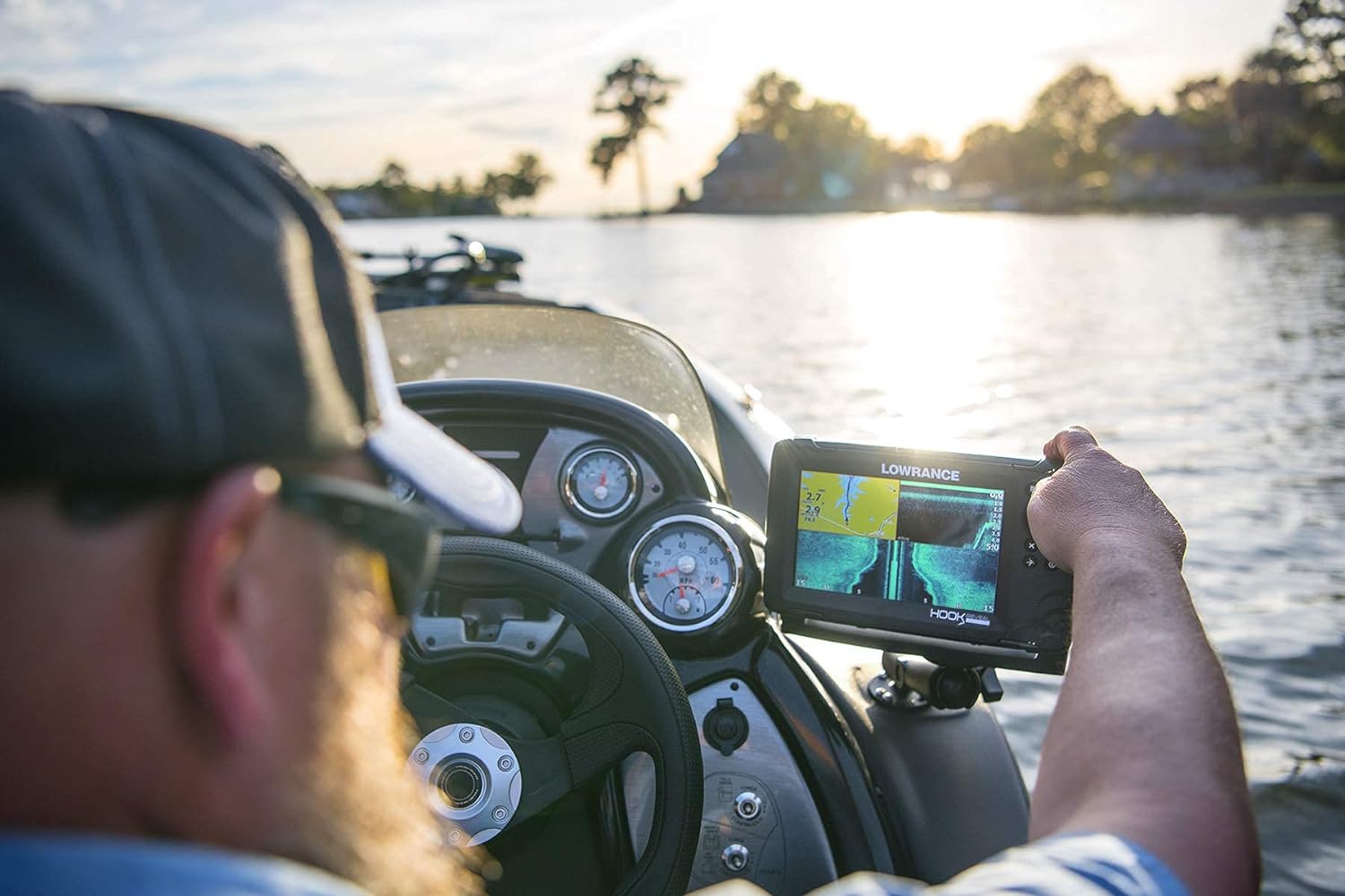 Lowrance Hook Reveal 5 Fish Finder - 5 Inch Screen with Transducer and C-MAP Preloaded Map Options (Renewed)